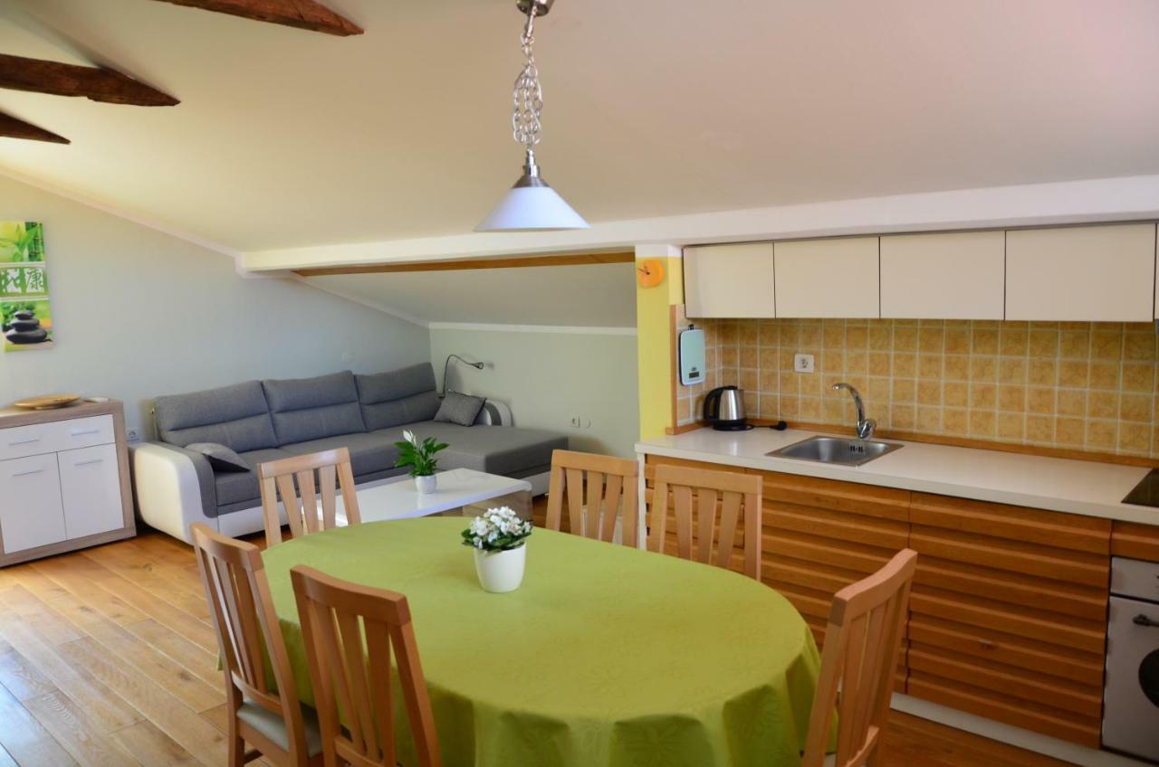Apartma Louis Dutovlje Dış mekan fotoğraf